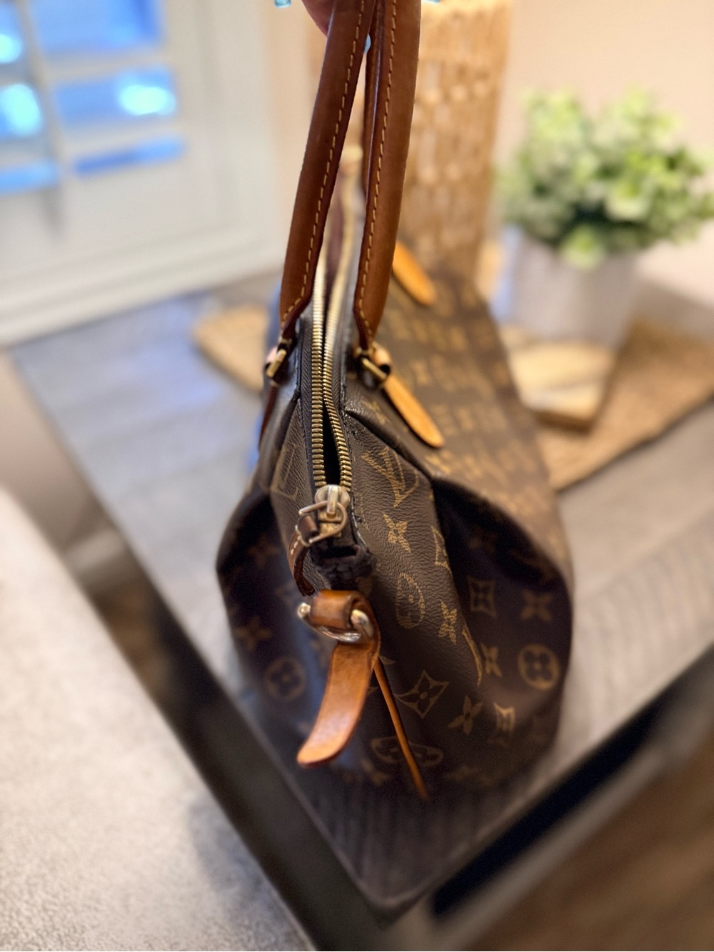 Louis Vuitton Monogram Canvas Turenne handbag - Picture 12 of 16